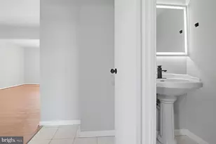 8123 Salt Lake Dr, Baltimore, MD 21244 - Photo 6