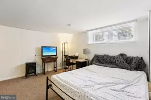 4 Enjay Ave, Catonsville, MD 21228 - Photo 18