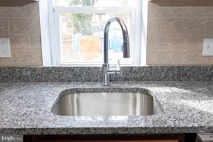 2111 Sunbriar Ln, Gwynn Oak, MD 21207 - Photo 10