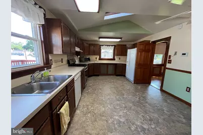 4624 Magnolia Avenue, Halethorpe, MD 21227 - Photo 6