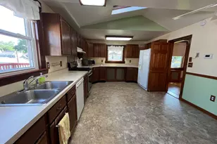 4624 Magnolia Ave, Halethorpe, MD 21227 - Photo 6