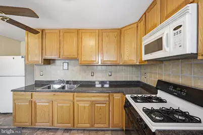 3413 Yardley Drive, Baltimore, MD 21222 - Photo 12