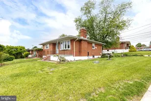 8306 Berkfield Rd, Baltimore, MD 21237 - Photo 4