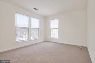 4404 Silverbrook Ln, Owings Mills, MD 21117 - Photo 18