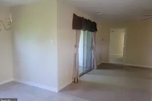 8813 Stoneridge Cir, Pikesville, MD 21208 - Photo 4