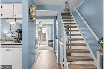 29 Stillwood Circle, Baltimore, MD 21236 - Photo 2