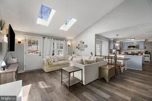 9723 Britinay Ln, Parkville, MD 21234 - Photo 16