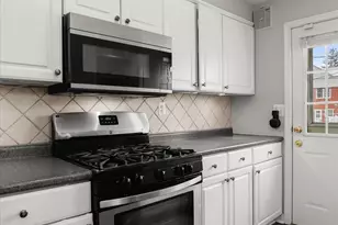 1637 Cottage Ln, Towson, MD 21286 - Photo 18