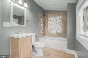 200 Pinewood Rd, Dundalk, MD 21222 - Photo 14