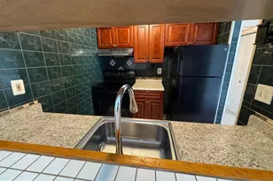 1260 Sugarwood Cir, Essex, MD 21221 - Photo 10