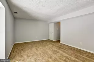 25 West End Ct, Halethorpe, MD 21227 - Photo 10