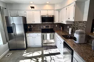 34 Hardwood Dr, Baltimore, MD 21237 - Photo 2