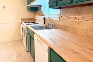 322 Sassafras Rd, Baltimore, MD 21221 - Photo 8