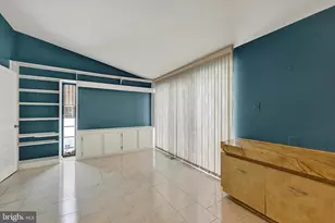 25 Tanner Ct, Baltimore, MD 21208 - Photo 16