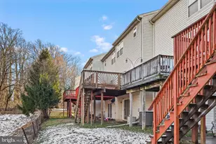 208 Persimmon Cir, Reisterstown, MD 21136 - Photo 6