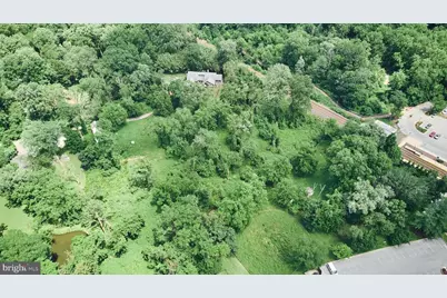 6106 Clarks Lane, Baltimore, MD 21209 - Photo 2