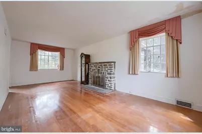 6580 Loch Raven Boulevard, Baltimore, MD 21239 - Photo 18