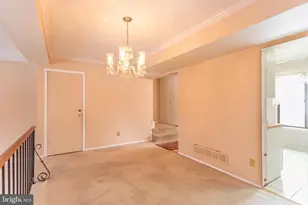 25 Bourbon Ct, Parkville, MD 21234 - Photo 6