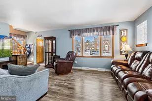 8109 Woodhaven Rd, Baltimore, MD 21237 - Photo 2