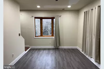 224 E Burke Avenue, Towson, MD 21286 - Photo 4