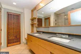8209 Ruxton Crossing Ct, Towson, MD 21204 - Photo 4