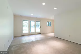 8209 Ruxton Crossing Ct, Towson, MD 21204 - Photo 10