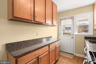 1207 Brewster St, Halethorpe, MD 21227 - Photo 12