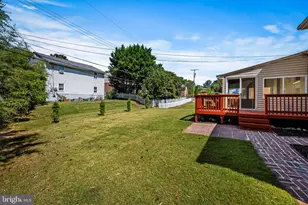 2008 Rollingwood Rd, Catonsville, MD 21228 - Photo 32