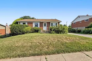 2302 Weathervane Rd, Baltimore, MD 21234 - Photo 2