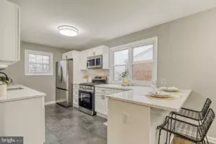 5543 Lanham Way, Baltimore, MD 21206 - Photo 4