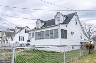 338 Maple Ave, Essex, MD 21221 - Photo 4