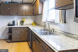 338 Maple Ave, Essex, MD 21221 - Photo 6