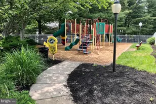 5000 Hollington Dr, Owings Mills, MD 21117 - Photo 28