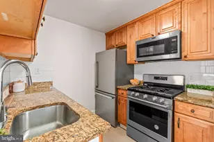 3735 Sylvan Dr, Baltimore, MD 21207 - Photo 10