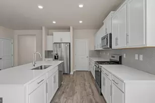 6 Comes Rdg Ct, Rosedale, MD 21237 - Photo 8