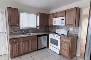 4 Geier Ct, Randallstown, MD 21133 - Photo 12