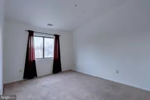 72 Ashlar Hill Ct, Baltimore, MD 21234 - Photo 2