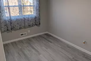 7516 Hillsway Ave, Parkville, MD 21234 - Photo 4