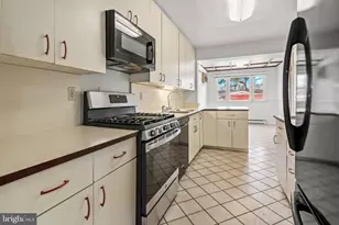 1002 Scotts Hill, Pikesville, MD 21208 - Photo 6