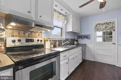 608 Meyers Drive, Catonsville, MD 21228 - Photo 12