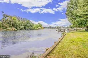 3145 Baybriar Rd, Dundalk, MD 21222 - Photo 16