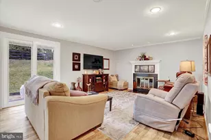 9228 Bowline Rd, Baltimore, MD 21236 - Photo 16