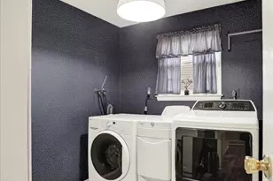 9228 Bowline Rd, Baltimore, MD 21236 - Photo 22