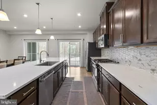 10706 Larkswood St, Middle River, MD 21220 - Photo 12