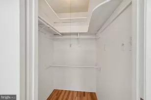 7 Drawbridge Ct, Baltimore, MD 21228 - Photo 34