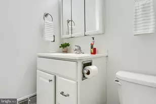 1102 Linkside Dr, Parkville, MD 21234 - Photo 48