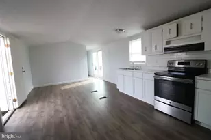 111 Sunflower Ln, Middle River, MD 21220 - Photo 4