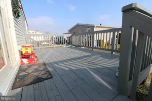 111 Sunflower Ln, Middle River, MD 21220 - Photo 14