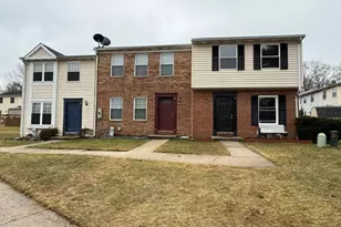 146 Marine Oaks Dr, Essex, MD 21221 - Photo 2