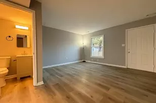 146 Marine Oaks Dr, Essex, MD 21221 - Photo 14